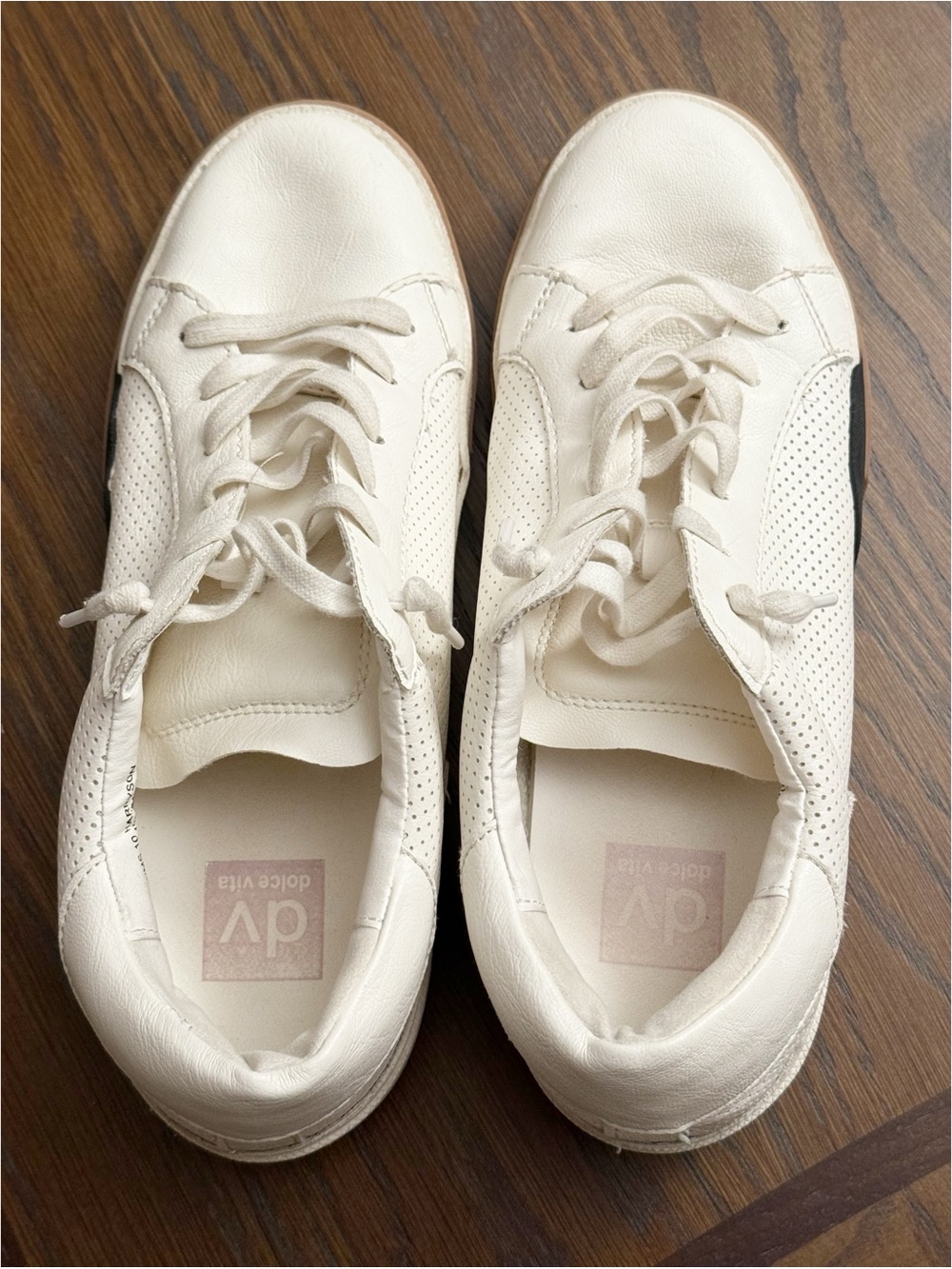 DV by Dolce Vita White and Black Sneakers Sleek Minimalist Design size 10 - Picture 4 of 8